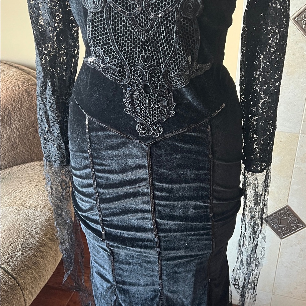 Sexy Frightfully Beautiful Halloween Gown NWT - Picture 8 of 16